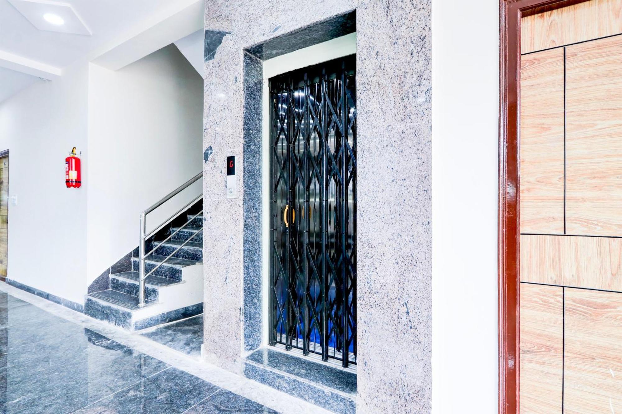 Ibrahimpatan Super Hotel O Adibatla Near Tcs מראה חיצוני תמונה
